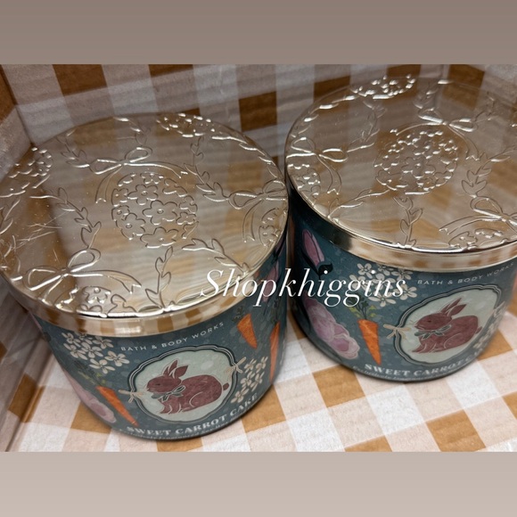 NEW B&BW (2) Sweet Carrot Cake 3 Wick Candles - Picture 2 of 4